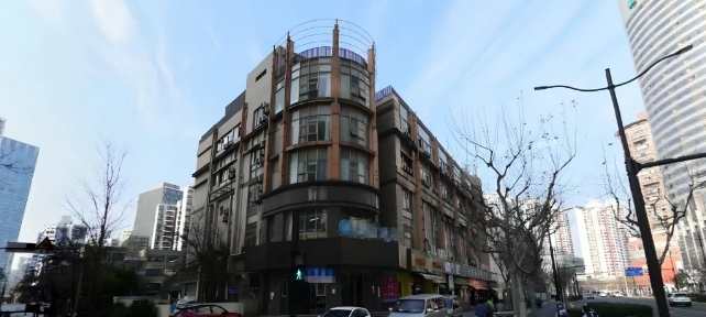 上海普陀內(nèi)環(huán)內(nèi)驚現(xiàn)“稀世孤品”！70年住宅產(chǎn)權(quán)獨棟整售，藏于市井待有緣人