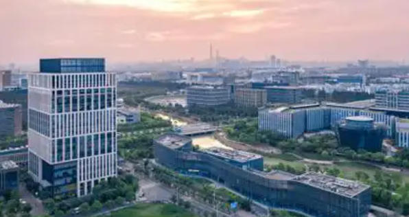 上海市人民政府辦公廳印發(fā)《關(guān)于推進(jìn)張江高新區(qū)改革創(chuàng)新發(fā)展建設(shè)世界領(lǐng)先科技園區(qū)的若干意見(jiàn)》的通知